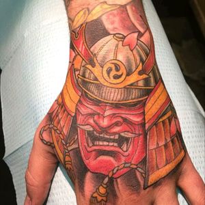 My left hand a few minutes after we finished. Done by Nate Diaz at Rockabilly Tattoo in Fort Lauderdale Florida #tattoo #handtattoo #samuraitattoo #samurai