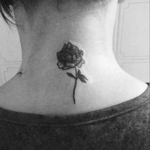 Rosinea #rosetattoo #tattoorose #Rose #rosa #rosatattoo #dotwork #pontilhismo #Tattoodo