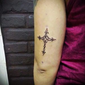 Cruzinha #cruztattoo #cruz #ornamental #ornamentaltattoo #line #Tattoodo
