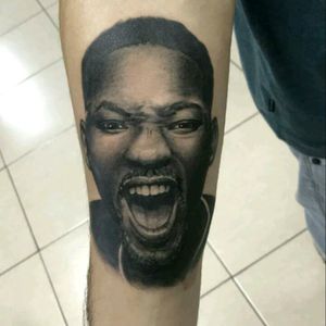 Will Smith portrait by Victor Cardoso #tattoodo #TattoodoApp #tattoodoBR #willsmith #ator #actor #hollywood #portrait #retrato #pretoecinza #blackandgrey #realismo #realism #tatuadoresdobrasil #VictorCardoso