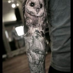Amazing sleeve by Stefano Alcantara #tattoodo #TattoodoApp #tattoodoBR #coruja #owl #navio #ship #mar #sea #pretoecinza #blackandgrey #realismo #realism #StefanoAlcantara
