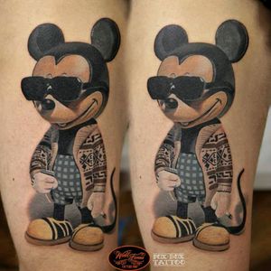 Mickey by the king Denis Torikashvili#tattoodo #TattoodoApp #tattoodoBR #mickey #disney #comics #cartoon #nerd #oculos #glasses #cigarro #cigarette #DenisTorikashvili