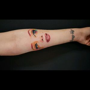 Watercolor style tattoo of Marilyn Monroe done by artist Jazz (not my original design) #watercolor #tattoo #tattoos #marilynmonroe #forearmtattoo #girlswithtattoos #colortattoos #watercolortattoos #ink #inked #avenueu #avenueutattoos #brookyln #newyork
