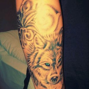 Wolf and lillys.🐺🌹 My fourth tattoo!💋 #wolftattoo #lillys #fourthtattoo #turkey