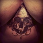 #skull #tattoo #tattooedwomen #tattooedgirl #blackandgrey #realism #underboobtattoo #lace #valentinetattoos #love