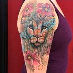 Watercolor lion by Dinone Mec #tattoodo #TattoodoApp #tattoodoBR #leao #lion #colorido #colorful #aquarela #watercolor #animal #selva #jungle #DinoneMec