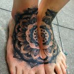 Mandala by Matt Webb #tattoodo #TattoodoApp #tattoodoBR #mandala #pontilhismo #dotwork #MattWebb