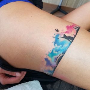 another watercolor style tattoo around leg #legtattoo #watercolortattoo #colortattoo #besttattoo #mobi #tattooist_mobi #varlamovgivi #varlamov #tbilisitattooart