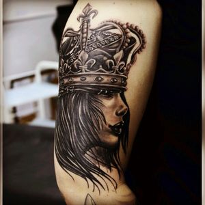 Crown girl #mustre #sare #mustreisare #tattoo #nemanazad #nogoingback #noturningback #sarajevo #bosnia