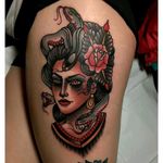 A medusa old school in color a beautiful tatoo in the code of the traditional tattoo americain all that one likes simple and effective .... i lpve this ... #medusatattoo #oldschool #snake #roses #traditionalamericanstyle