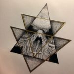 Unknown artist #Geometric #Sketch #Dotwork #Pontillism #Skull