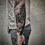 By Artem Skrypal #tattoodo #TattoodoApp #tattoodoBR #pretoecinza #blackandgrey #realismo #realism #ArtemSkrypal