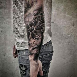 By Artem Skrypal#tattoodo #TattoodoApp #tattoodoBR #pretoecinza #blackandgrey #realismo #realism #ArtemSkrypal