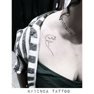 🦊 Instagram: @karincatattoo #fox #tattoo #collarbonetattoo #linetattoo #line #tattoos #ink #girltattoo #tattooed #tattooart