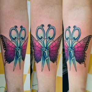 Butterfly scissors tattoo for Karin the hairdresser :) #scissorstattoo #butterflytattoo #girlytattoo
