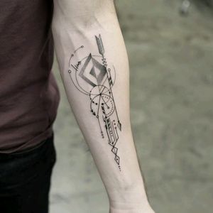 Alguien me ayuda con este tatuaje. Quisiera conocer su significado.