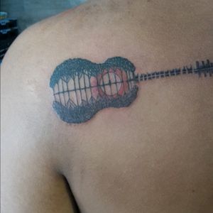 #guitar #island #guitarra #propio #paisaje #music #espalda #tattooideas #ideas #tattoo #moon