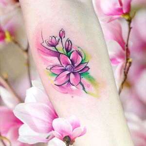 By #AdrianBascur #watercolor #Magnolia #flower #watercolortattoo #floral