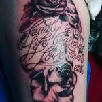 ##mone1971 ##mone1971 #tattoo #tattoos #follower #follow #followforfollow #blackgrey #artist #dreamtattoo #mindblowing #tattoo #tattooedgirl #tattooartist #tattooedwoman #oberschenkel #rose #schrift