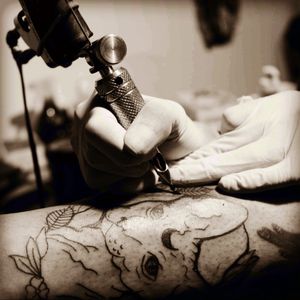 Self tattoo.#tattoo #tattooartist #cattattoo #luanegra