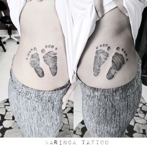 Her twin's footprints 👣 Instagram: @karincatattoo #daughter #twins #tattoo #mother #footprint #tattoos #smalltattoo #minimal #tattooed #tattooer #tattooartist #tattooidea #smalltattoos #minimalism