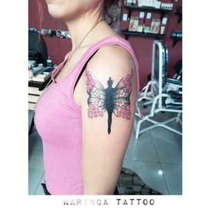 🦋🌸 Instagram: @karincatattoo #butterfly #armtattoo #flower #tattoo #womantattoo #tattooedgirls #tattedgirl #tattooartist #tattooidea #smalltattoo #minimaltattoo #little #tattoos #ink #girl #pinktattoo
