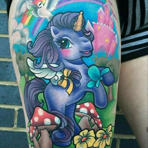 Beautiful colors by Leah Moule#tattoodo #TattoodoApp #tattoodoBR #unicórnio #unicorn #cogumelo #mushrooms #castelo #castle #colorida #colorful #LeahMoule