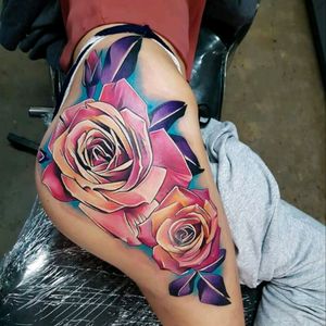Wonderful tattoo by Matt Reid#tattoodo #TattoodoApp #tattoodoBR #colorida #colorful #flor #flower #MattReid
