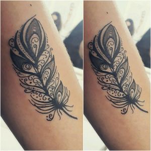 Feather in mandala, thank you for the trust. - I'm still breathing! #CK #INK #CKINK #boa #noite #boanoite #good #ningth #goodninght #tattoo #tattoos #tattooed #tatuagem #tatuagens #tattooartist #inkart #inked #inkedup #inkaddict #inkartist #inkbrasil #inkbrazil #inkbrazilian #tattooart #mandala #tattoomandala #Feather