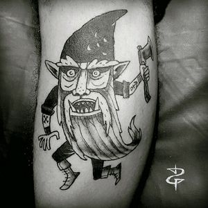 #dwarftattoo #danielrepelente #tattoo #dwarf #gnome #blackwork #blacktattoo #legtattoo #tatuador #tattoostudio #black #self #selftattoo #autotattoo #selftattooed