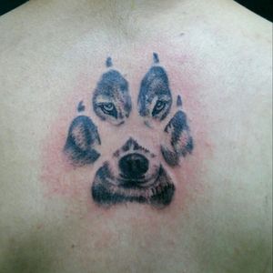 Foot print wolf tatto #indestructibles #brianno #tatuadoresmexicanos