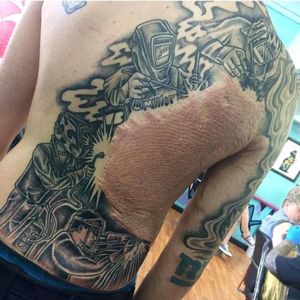 Funny tattoo by @kenblox#tattoodo #TattoodoApp #tattoodoBR #tatuagem #tattoo #pretoecinza #blackandgrey #soldador #solda #Kenblox