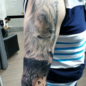 Tattoo Lion savana Black and grey