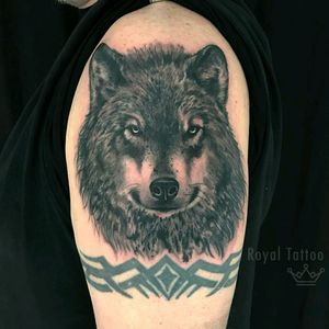 Wolfie by Taioba 🐺#wolf #wolftattoo #blackandgrey #animal