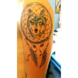 The first 💪 What do you think?  #tattoo #wolf #dreamcatcher #acuarela #acuarelatattoo #watercolor #color #lobo #atrapasueños #tatuaje