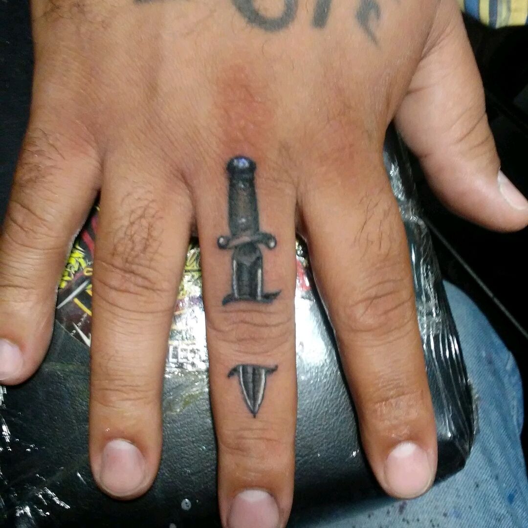 finger dagger tattoo 27122019 010 dagger tattoo tattoovaluenet   tattoovaluenet