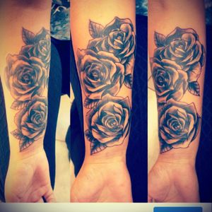 #tattooroses #tattooblackandgrey