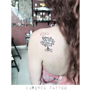 🌳 Instagram: @karincatattoo#tree #tattoo #tattoos #tattoodesign #tattooartist #tattooer #back #girl #tattooart #tattooartist #inked #istanbul #dövme