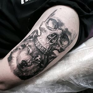 1° Sessão concluída. Tattoo ARTIST D A L L I E R Siga Instagram @dallier73 #blackandgrey #tattoos #tattooing #tattooist #tattooartist #tattoomag #tattooartmag