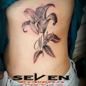 #flowerstattoo #namestattoos #seventattooleiria #leiria #tattoo #tatuagem