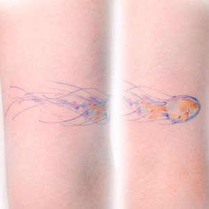 By #soltattoo #goldfish #jellyfish #watercolor