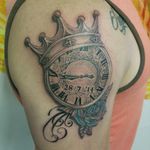 For his son. #sontattoo #clocktattoo #crowntattoo
