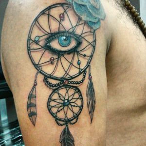 Atrapa sueños #tattoo #ink #tatuaje #eyetattoo #colortattoo #indiantattoo