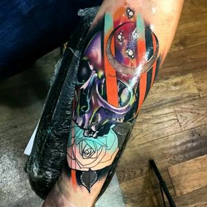 Little Andy #tattoodo #TattoodoApp #tattoodoBR #tatuagem #tattoo #caveira #skull #colorida #colorful #universo #universe #galaxia #galaxy #LittleAndy