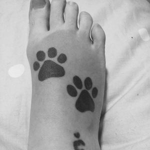 Paw Print tattoo.#paws #paw #pawprint #pawprinttattoo  #loveanimals #animals #pawprints #rightfoot #solidblack #black #nocolor
