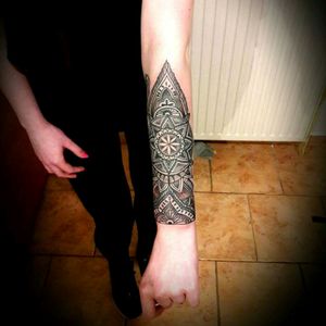 My beautiful mandala tattoo ❤#tattoodobabes #tattoodo #mandala #tattooedgirls #tattooedmodel #tattooedwoman #tattooedlife #tattoos #mandalatattoos #czechgirl #ilovetattoos #inkedgirl #girlswithink #ink