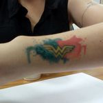 Wonder Woman #wonderwoman #tattooaquarela #aquarela #minimalist #ww