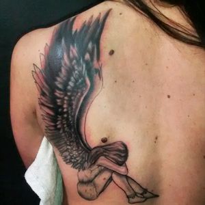 #tattoo #tattooismylife #punktattoo #cover #coverup #coveruptattoo #angel #fallenangel #fallenangeltattoo #tatuadoresdobrasil #tatuadoresbrasileiros #tatuadorbrasileiro #tatuagem #anjocaido #anjocaidotattoo #tattooanjocaido