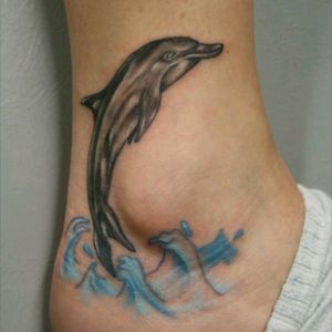 Dolphin #tattoo #tattoodo #dolphin #sea #blue #gray