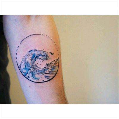 Waves in a circle #tattoo #tattoodo #sea #wave #wave #sea #blue #circle